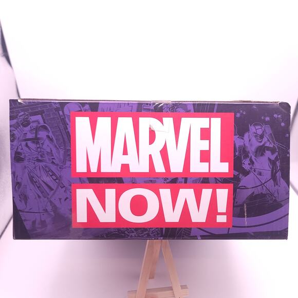 Marvel Now Avengers Hawkeye Artfx 1/10 Scale Model Statue New in Packaging - Picture 5 of 6